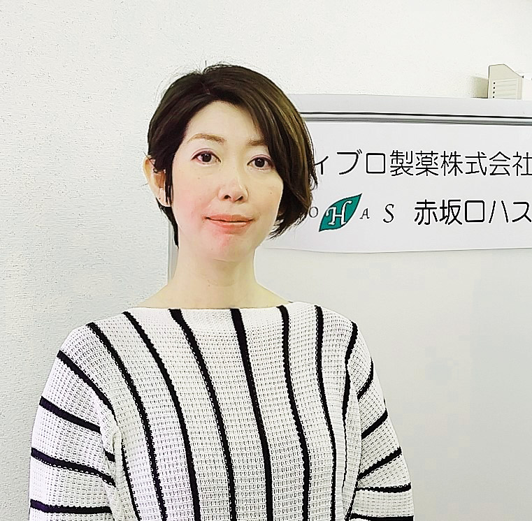 赤坂ロハス店長 箙(えびら) 桂子(管理栄養士 登録販売員 毛髪診断士)